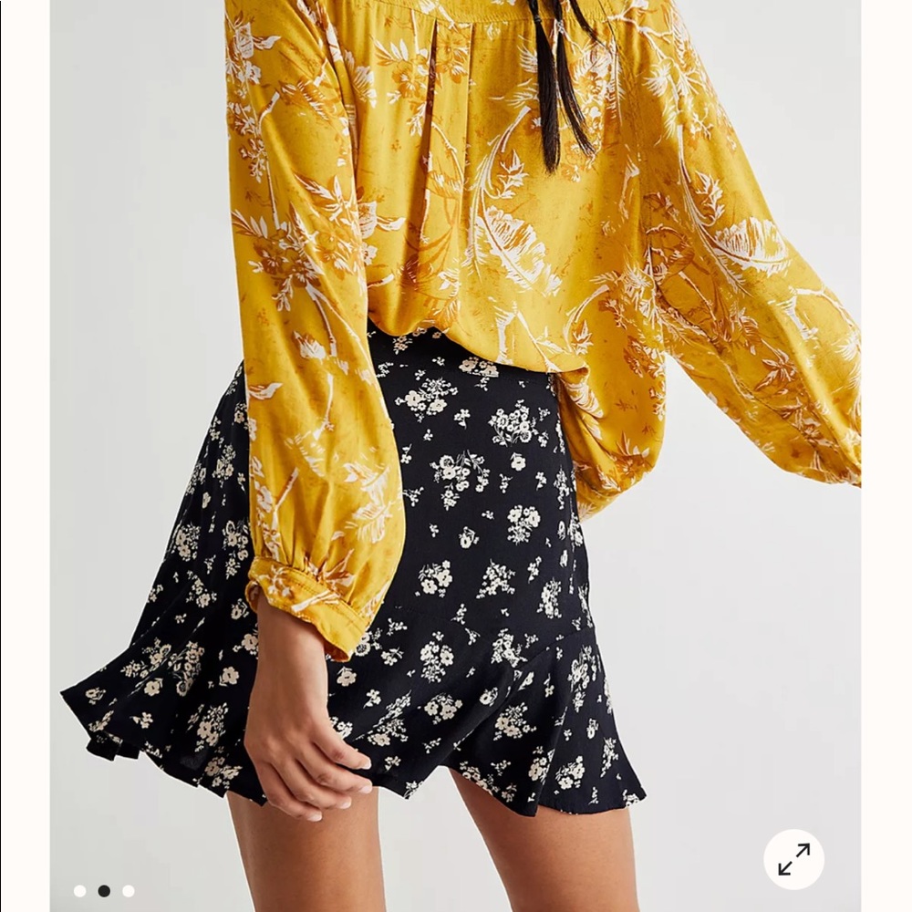 RARE Free People Ryanne floral mini skirt
